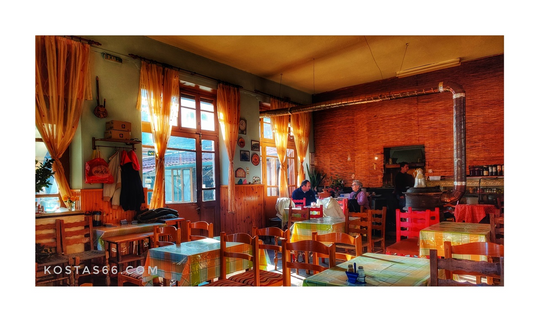 Inside the taverna 