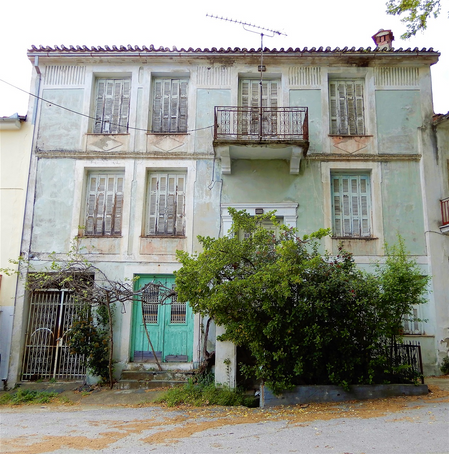 Early 20th century house, near the main square.