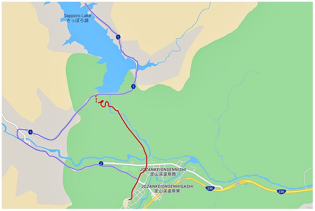 From Jozankei Springs to Sapporo Lake. The red and the purple lines show the two different approaches of the lake.