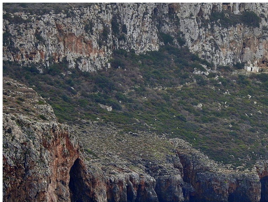 Cavo Grosso was known as the ‘Thyrides’ (windows) in ancient times due to several sea-caves lining its base.