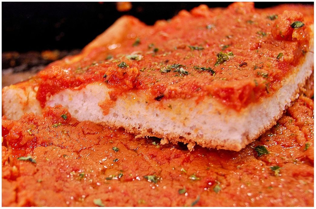 Delicious 'Sfincione all'metro'.